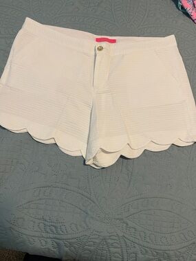 Lilly Pulitzer White Scalloped High-Waist Shorts